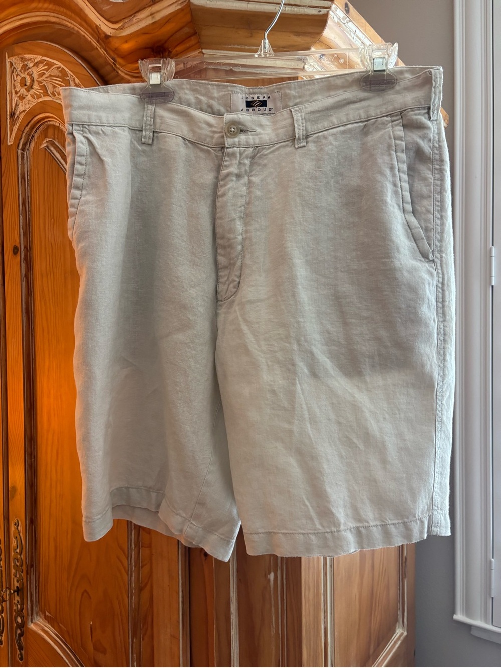 Joseph Abboud Men’s Linen Shorts – Size 36 – Linen White
